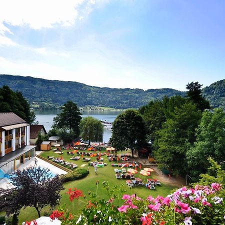 Hotel Urbani Bodensdorf Bagian luar foto